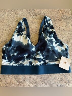 NWT Fabletics Women's Blue & White Tie-Dye Gym Bra Top Padded Size XL